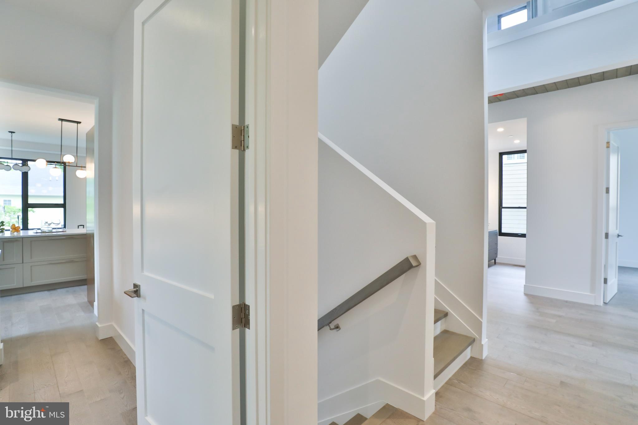 5915 Greentree Road Bethesda, MD 20817 - Photo 22 of 70