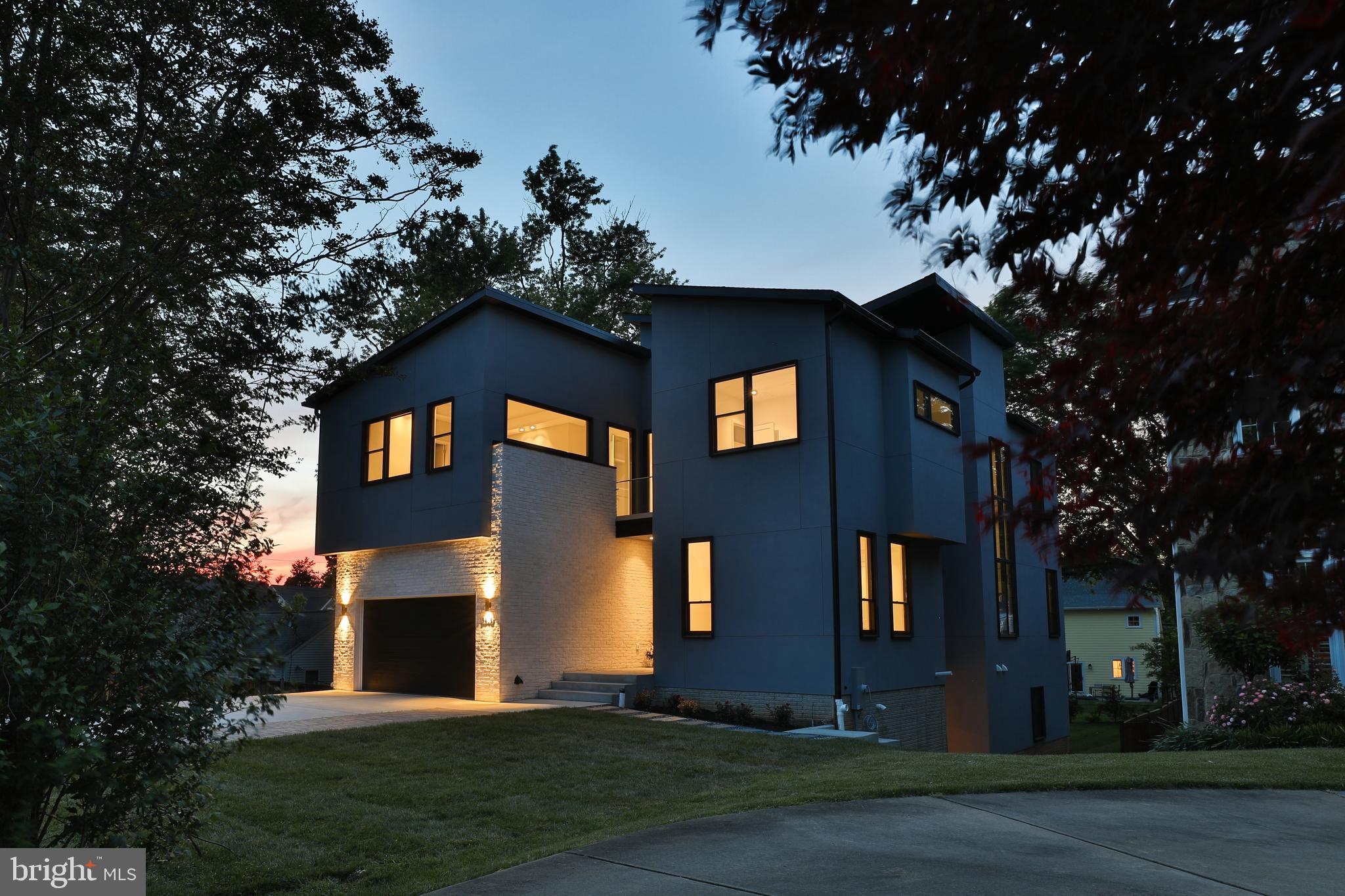 5915 Greentree Road Bethesda, MD 20817 - Photo 4 of 70