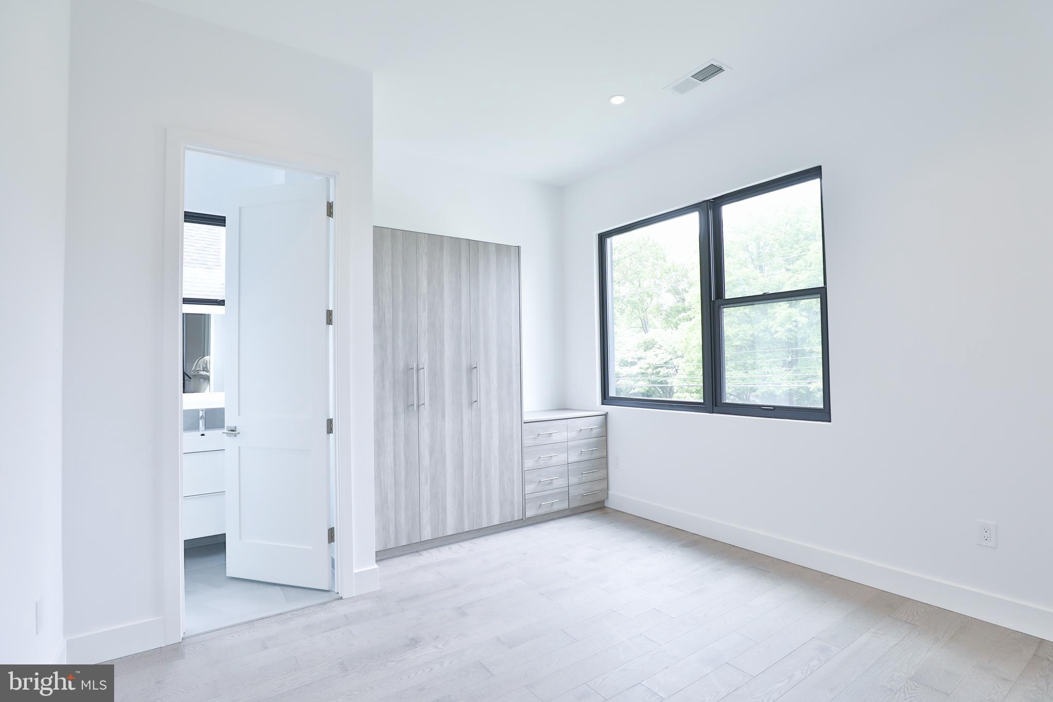 5915 Greentree Road Bethesda, MD 20817 - Photo 40 of 70