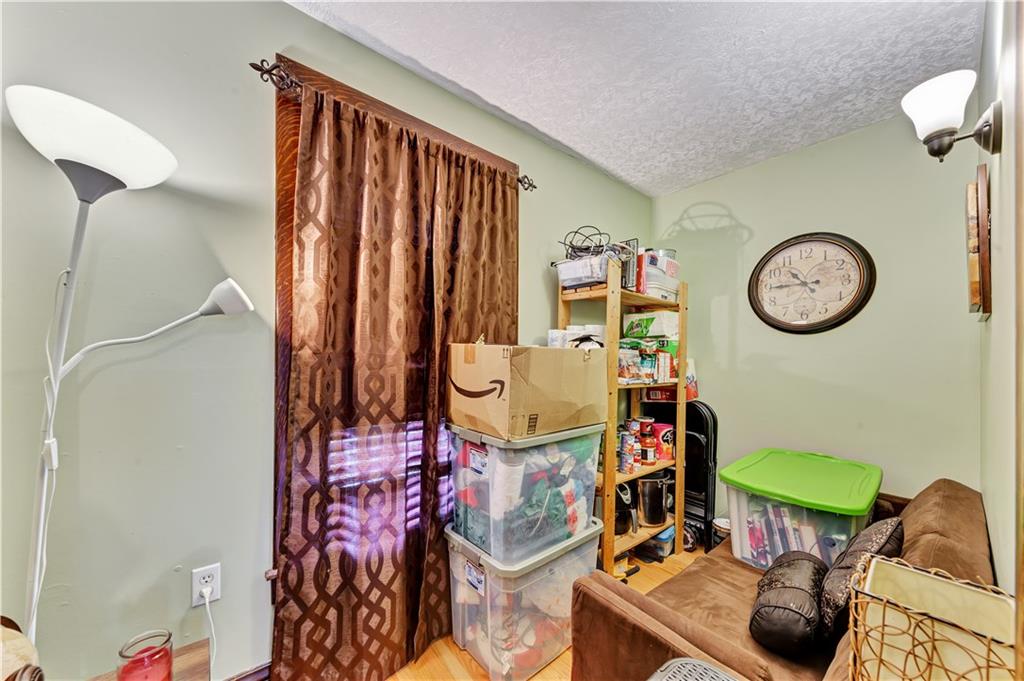 387 Vermont Avenue Rochester, PA 15074 - Photo 17 of 25 Gallery Image 17