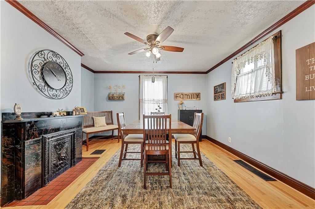 387 Vermont Avenue Rochester, PA 15074 - Photo 8 of 25 Gallery Image 8