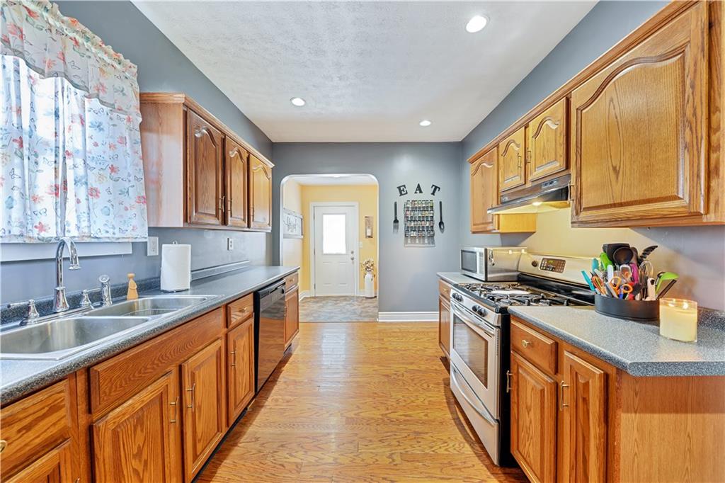 387 Vermont Avenue Rochester, PA 15074 - Photo 10 of 25 Gallery Image 10