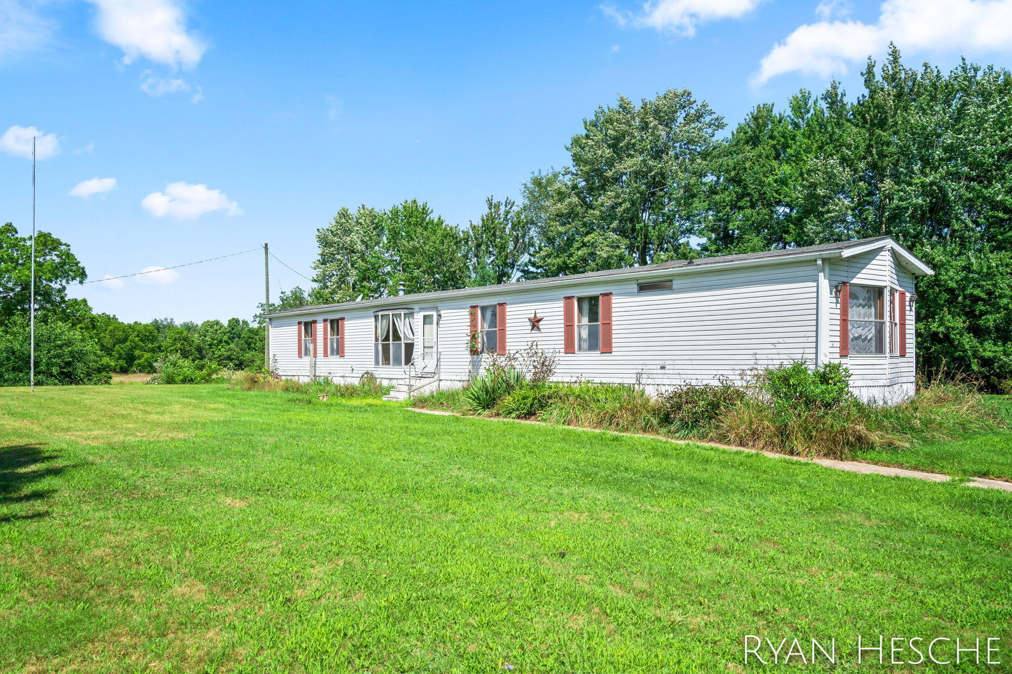 6452 McKendry Road Saranac, MI 48881 - Photo 1 of 23 6452 McKendry-14