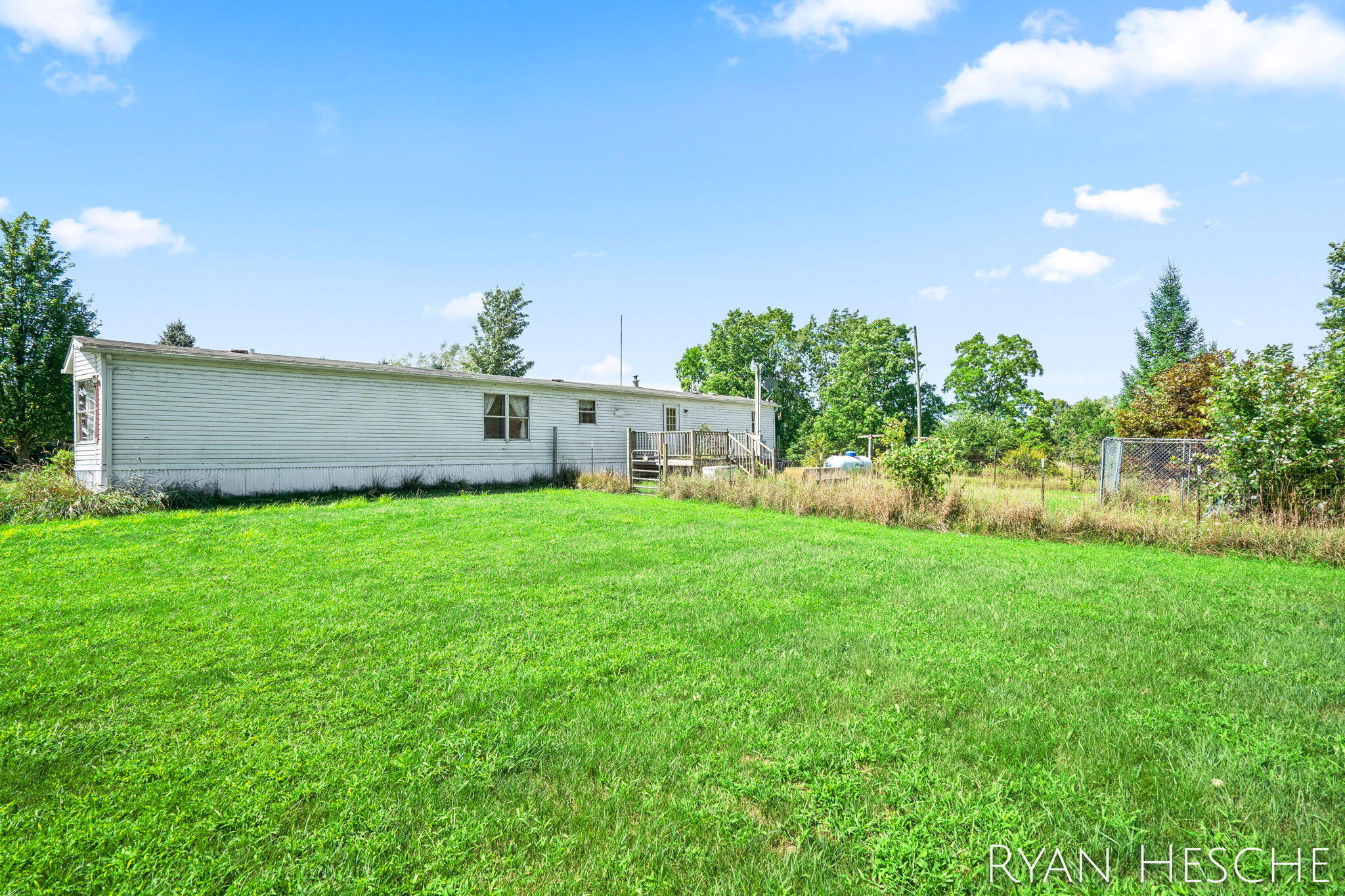 6452 McKendry Road Saranac, MI 48881 - Photo 4 of 23 6452 McKendry-16