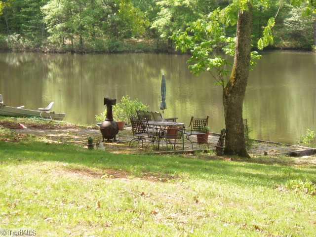 763 Gray Road Lexington, NC 27292 - Photo 4 of 15 Waterfront/Dock/Pier.