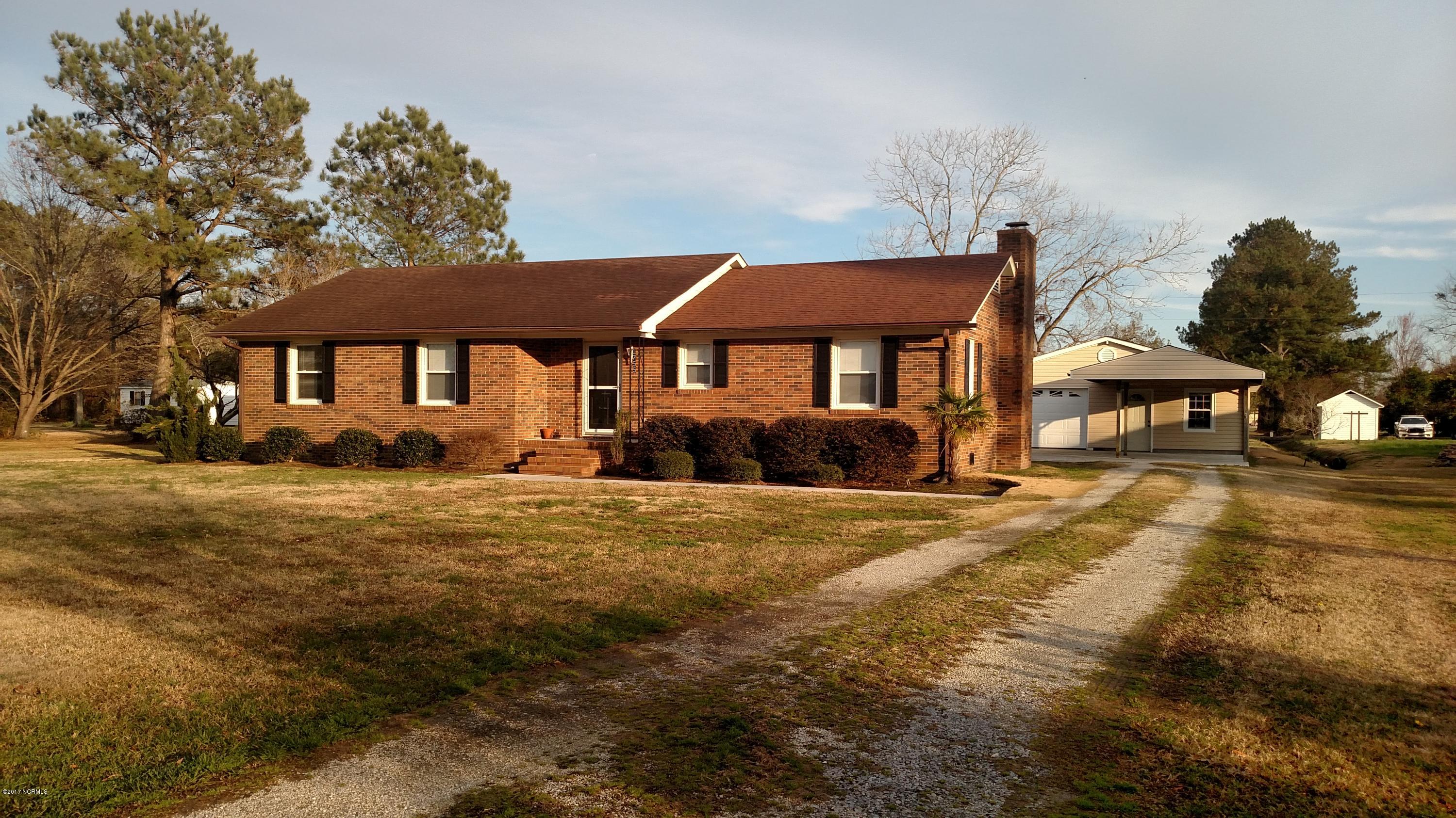 1755 Highsmith Road Burgaw, NC 28425 - Photo 2 of 23 Zach front