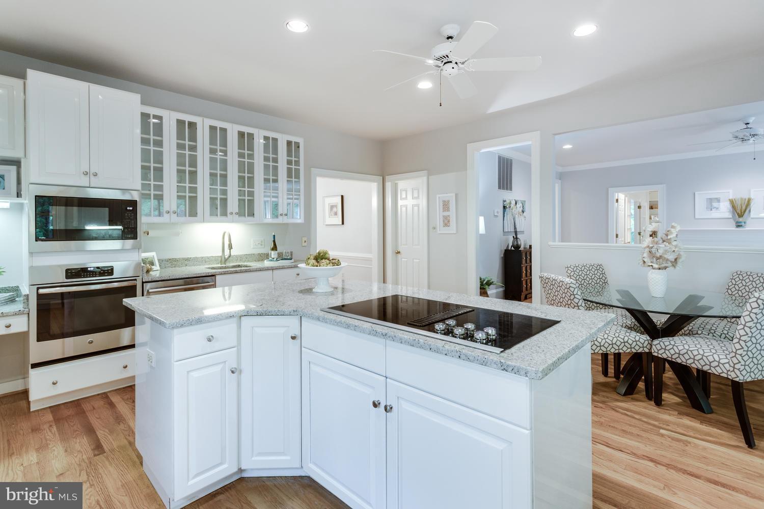1021 Towlston Road McLean, VA 22102 - Photo 12 of 29 Kitchen