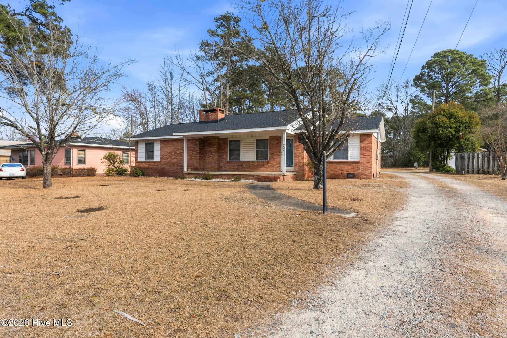 907 Thomas Street Rockingham, NC 28379 - Photo 4 of 24 A7404301