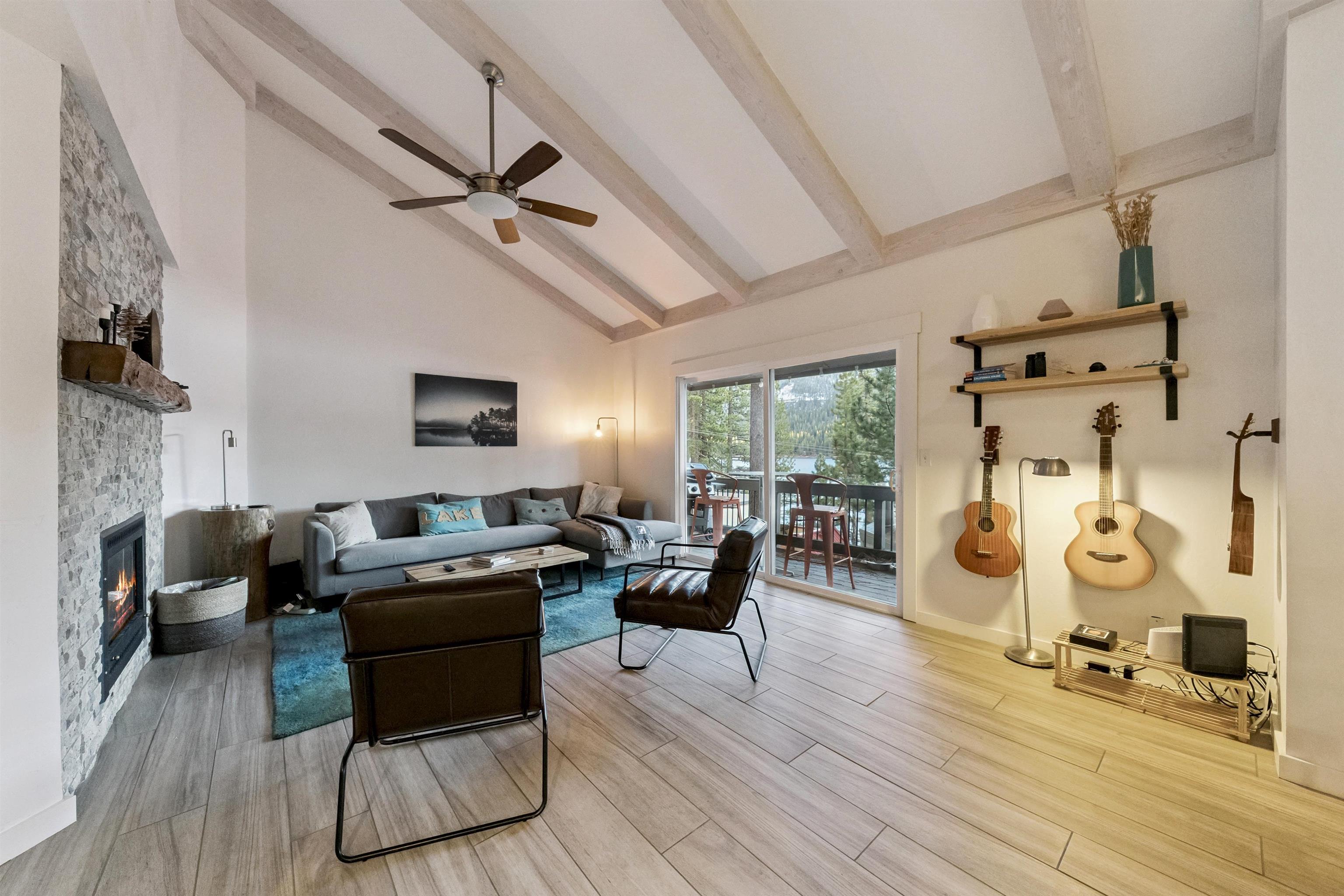 15462 Donner Pass Road, Unit 30 Truckee, CA 96161 - Photo 8 of 28 a living room with furniture