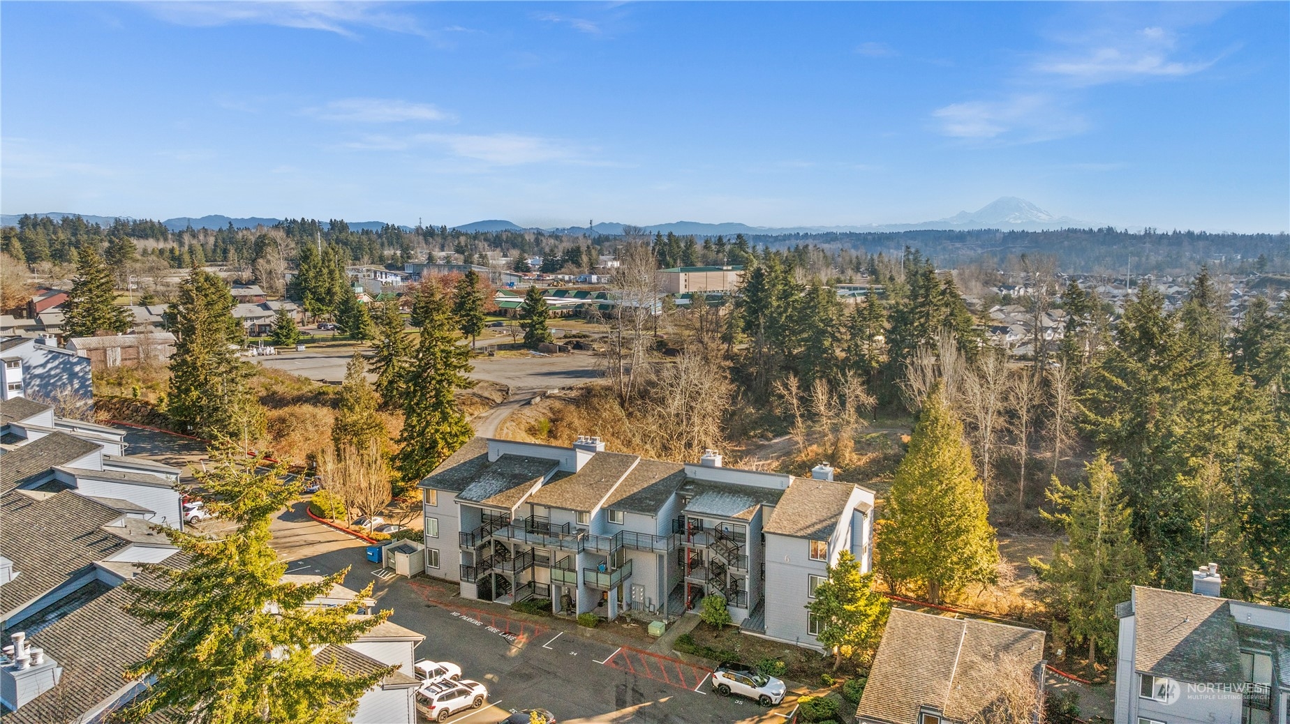 2601 Northeast 4th Street, Unit 611 Renton, WA 98056 - Photo 9 of 36 Gallery Image 9