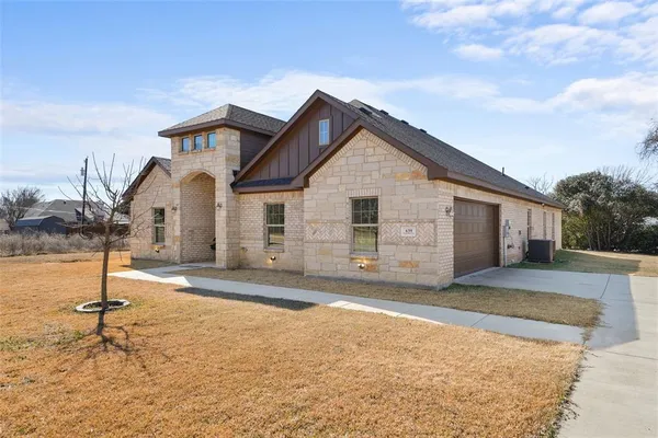 $399,000 | 639 Legendary Lane, Gun Barrel City, TX 75156