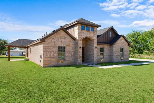 $399,000 | 639 Legendary Lane, Gun Barrel City, TX 75156