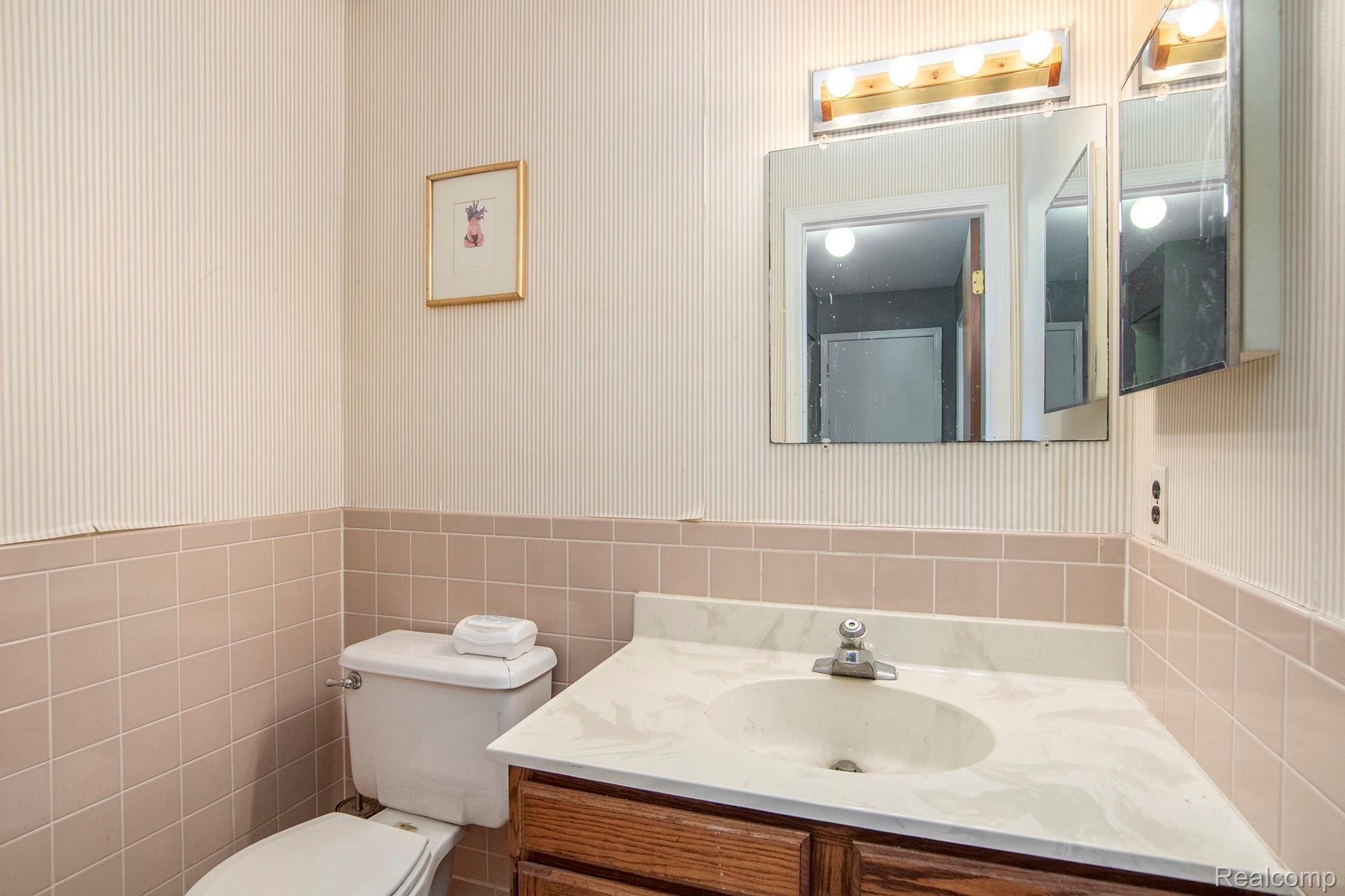 1910 Hadley Road Lapeer, MI 48446 - Photo 24 of 44 BPG_1165.jpg