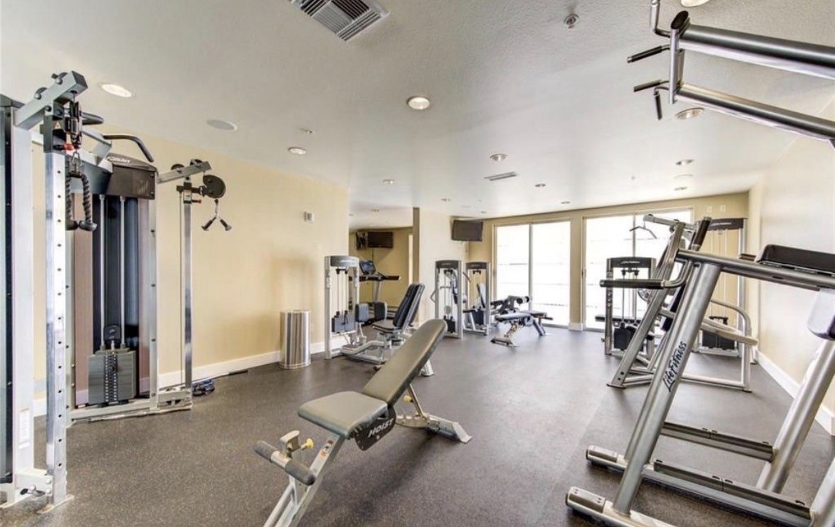 3505 Sage Road, Unit 1606 Houston, TX 77056 - Photo 16 of 24 Gallery Image 16
