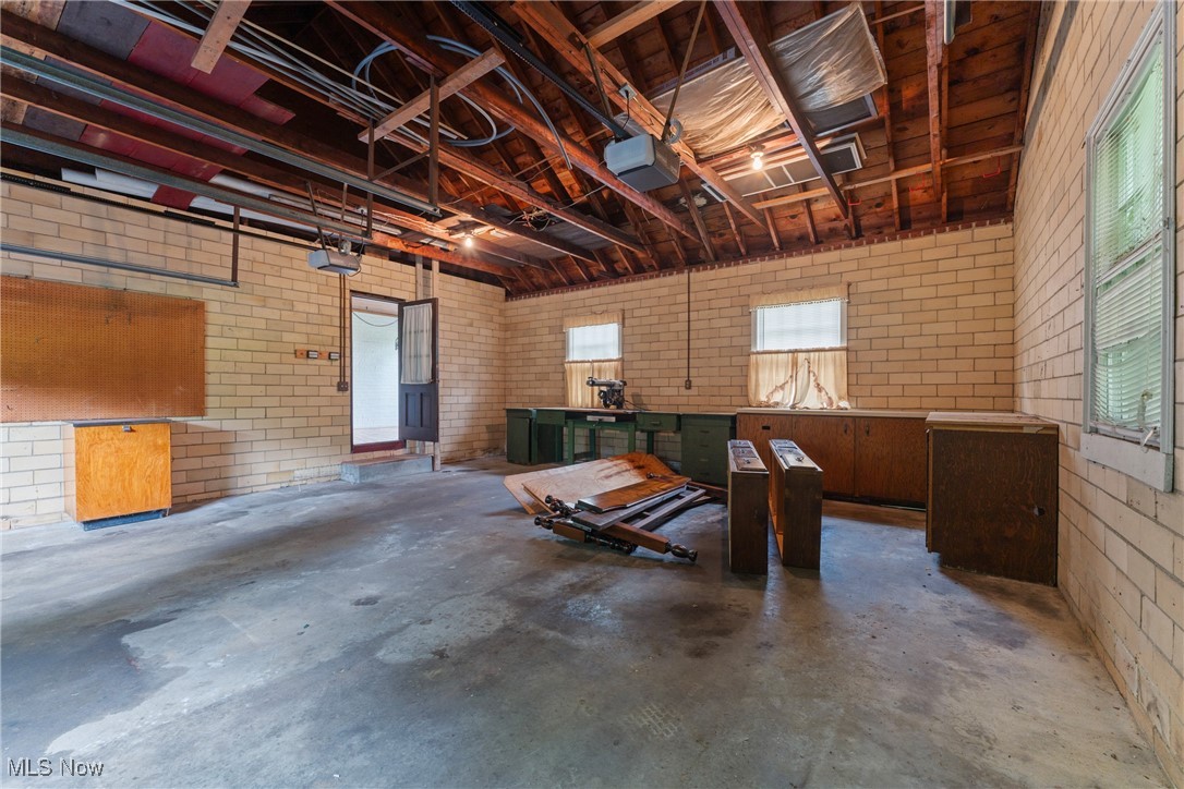 5352 Hills And Dales Road Northwest Canton, OH 44708 - Photo 12 of 44 Gallery Image 12