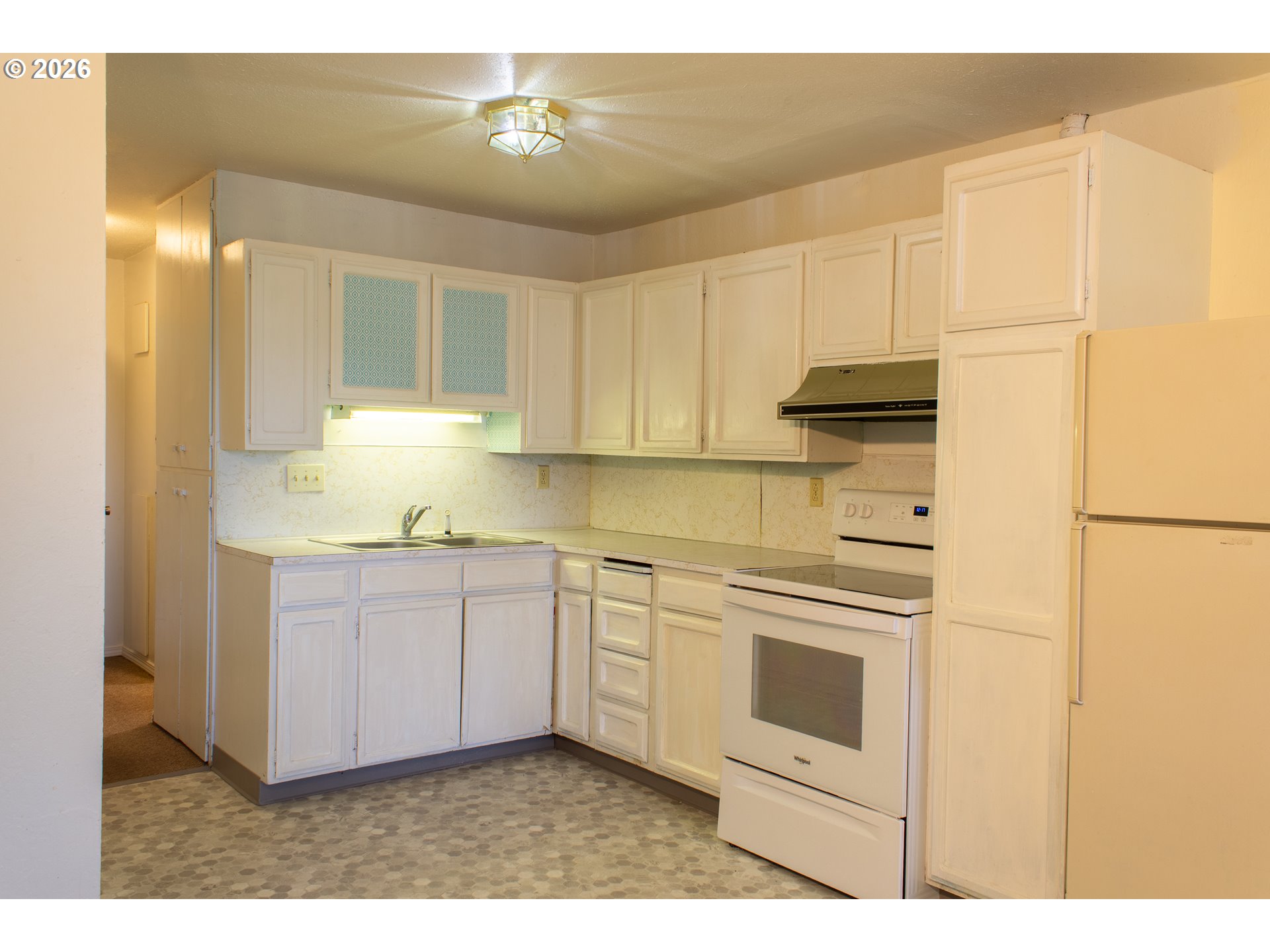 400 Walnut Street La Grande, OR 97850 - Photo 29 of 48 Kitchen