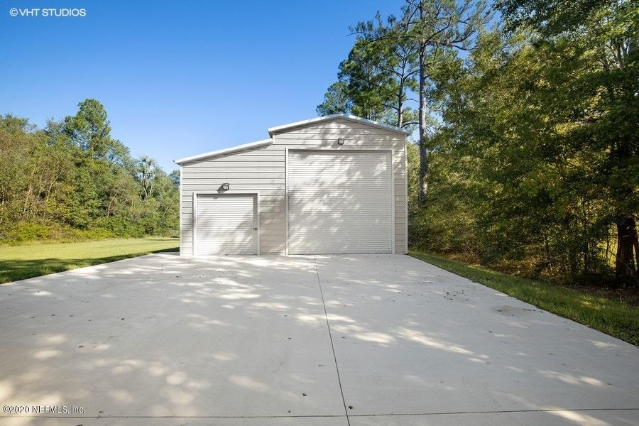 9253 Old Plank Road Jacksonville, FL 32220 - Photo 25 of 30 Detached garage