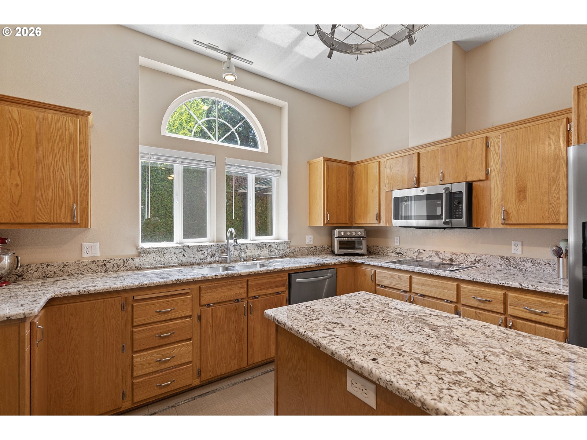 17468 Northwest Shady Fir Loop, Unit 11 Beaverton, OR 97006 - Photo 11 of 40