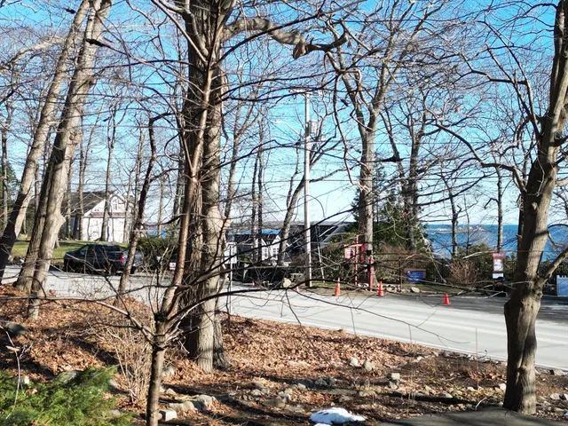 $1,900 | 83 Hesperus Circle, Gloucester, MA 01930