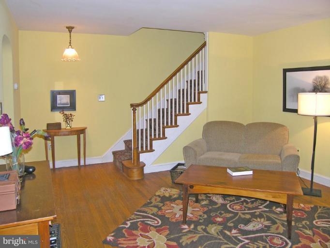 8500 Mayfair Place Silver Spring, MD 20910 - Photo 11 of 15 Living Room #3