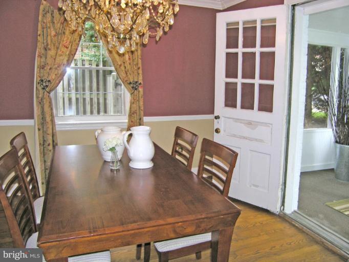 8500 Mayfair Place Silver Spring, MD 20910 - Photo 6 of 15 Dining Room