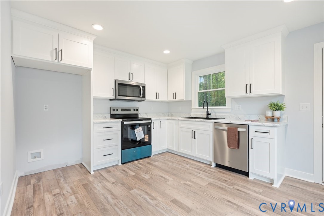 136 Gene Road Blackstone, VA 23824 - Photo 6 of 18 Kitchen with stainless steel appliances, recessed