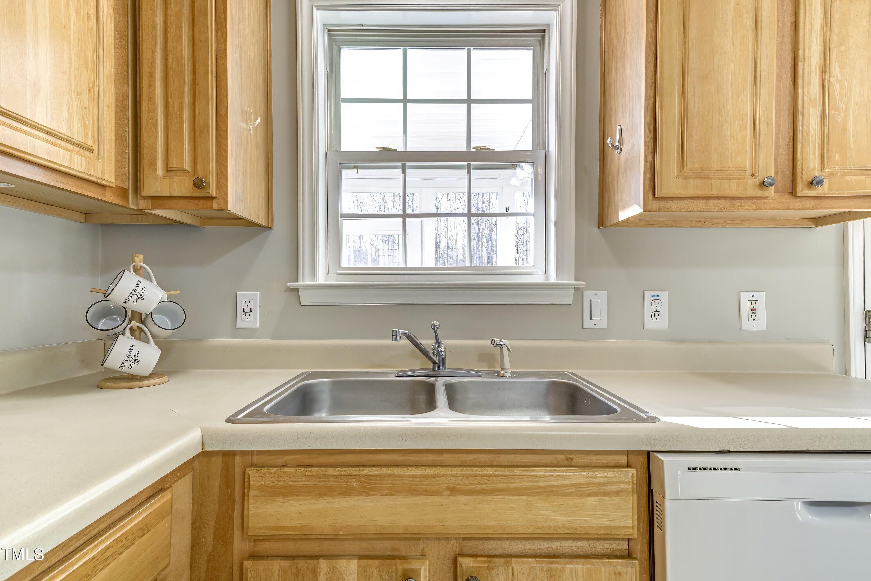 383 Rosa Circle Willow Spring, NC 27592 - Photo 6 of 20 7 Kitchen