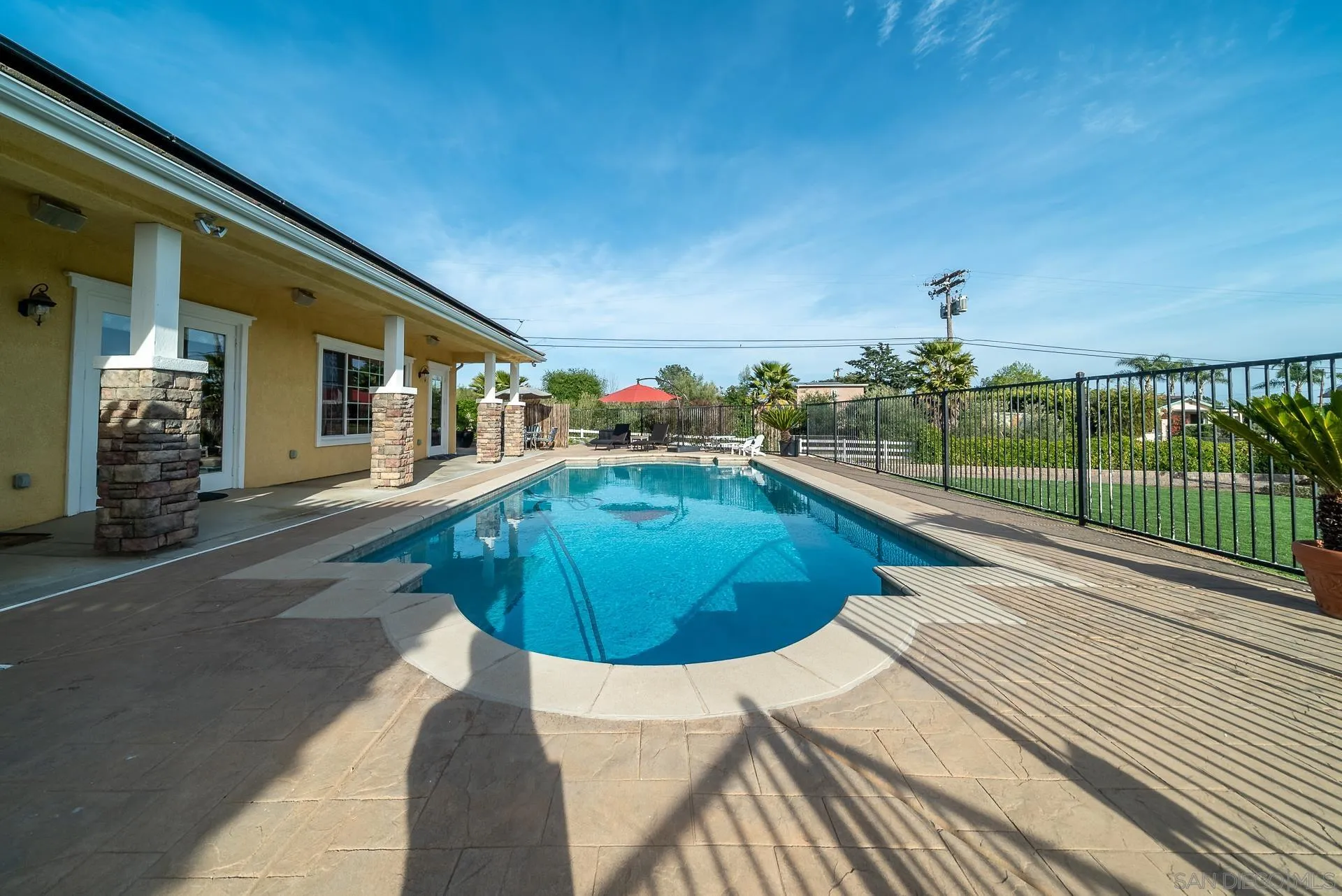 2443 Gum Tree Lane Fallbrook, CA 92028 - Photo 20 of 58 Gallery Image 20