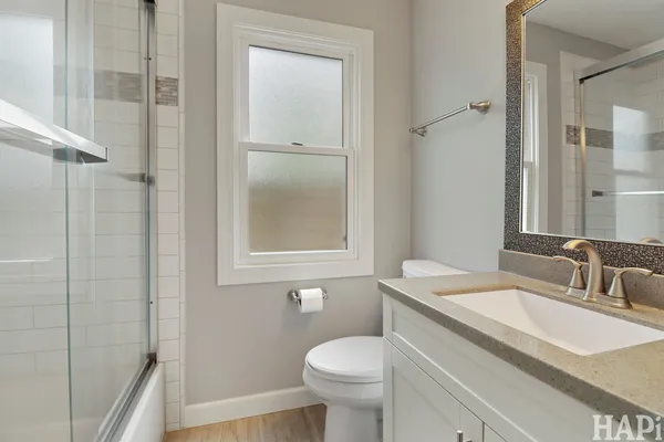 $3,400 | 115 North Hager Avenue, Barrington, IL 60010