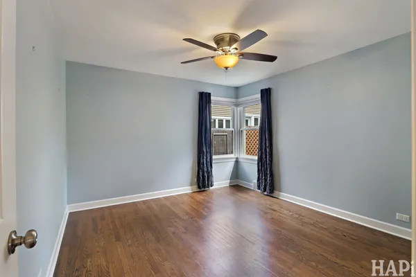 $3,400 | 115 North Hager Avenue, Barrington, IL 60010