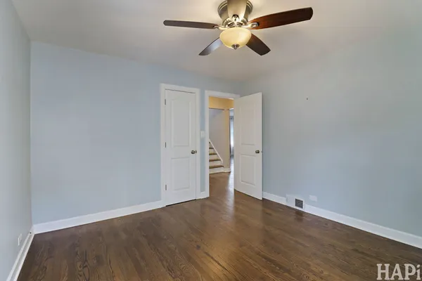 $3,400 | 115 North Hager Avenue, Barrington, IL 60010