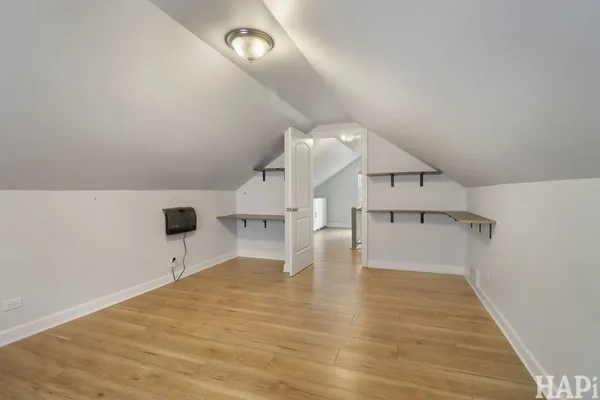 $3,400 | 115 North Hager Avenue, Barrington, IL 60010