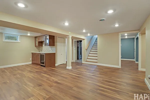 $3,400 | 115 North Hager Avenue, Barrington, IL 60010