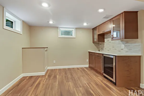 $3,400 | 115 North Hager Avenue, Barrington, IL 60010