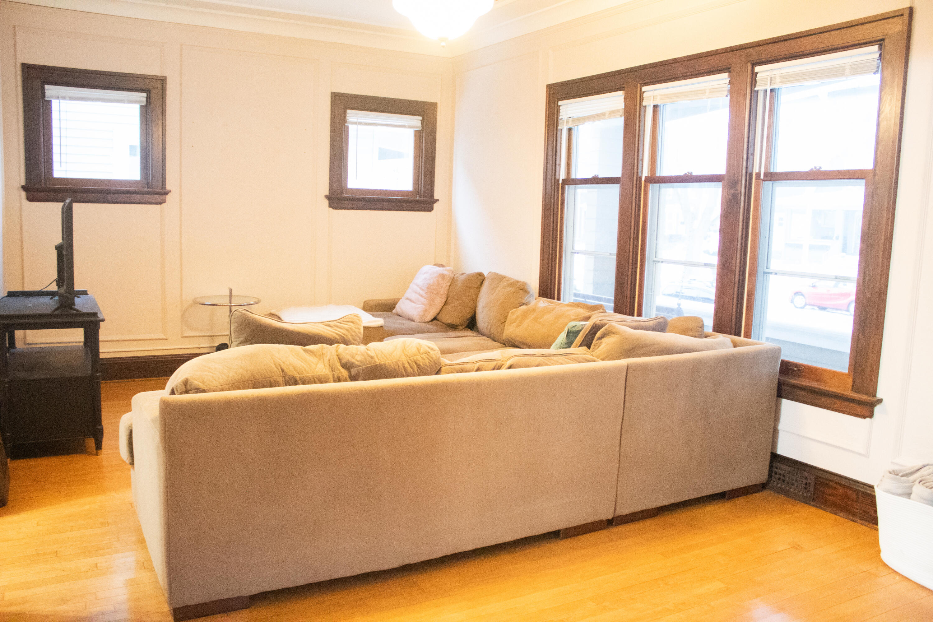 2026 North 9th Street Sheboygan, WI 53081 - Photo 6 of 15 Living Room