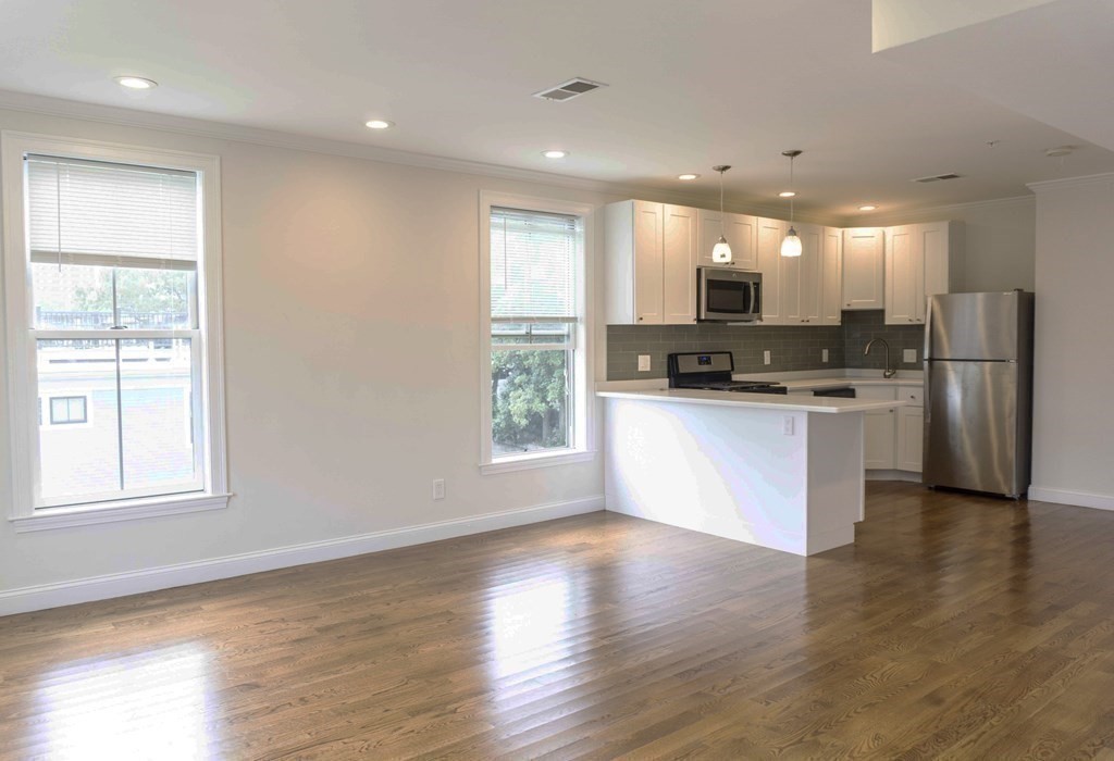 2747 Washington Street Boston, MA 02119 - Photo 11 of 22