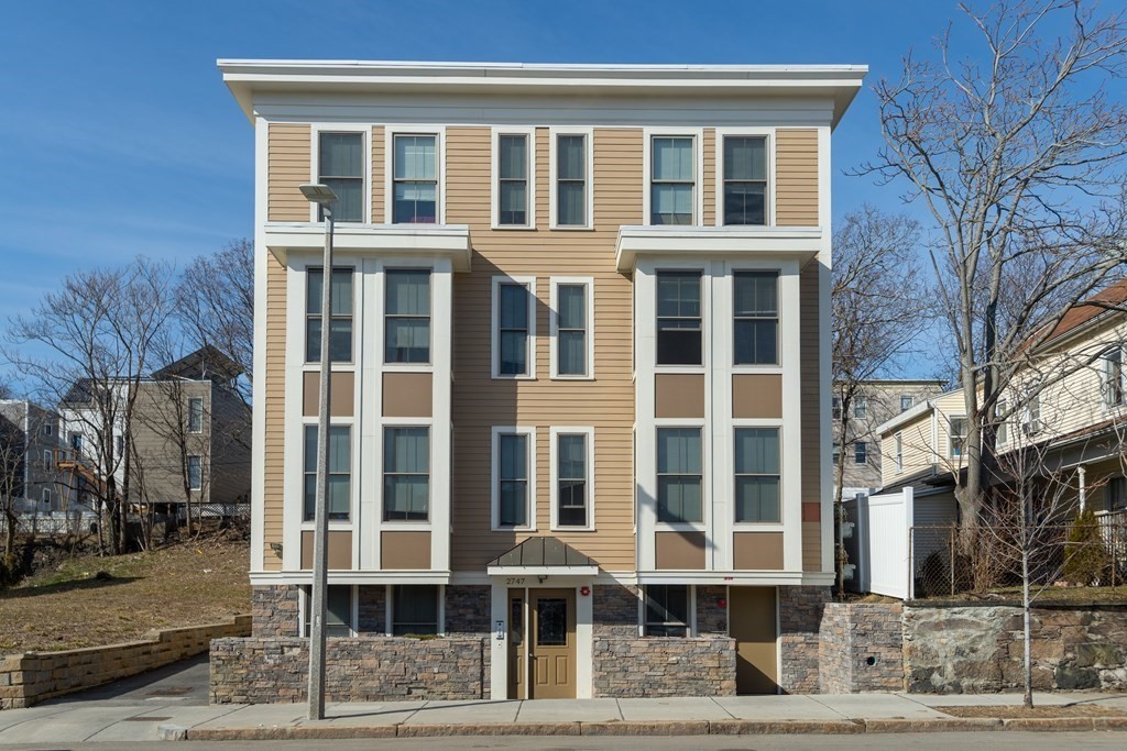 2747 Washington Street Boston, MA 02119 - Photo 2 of 22