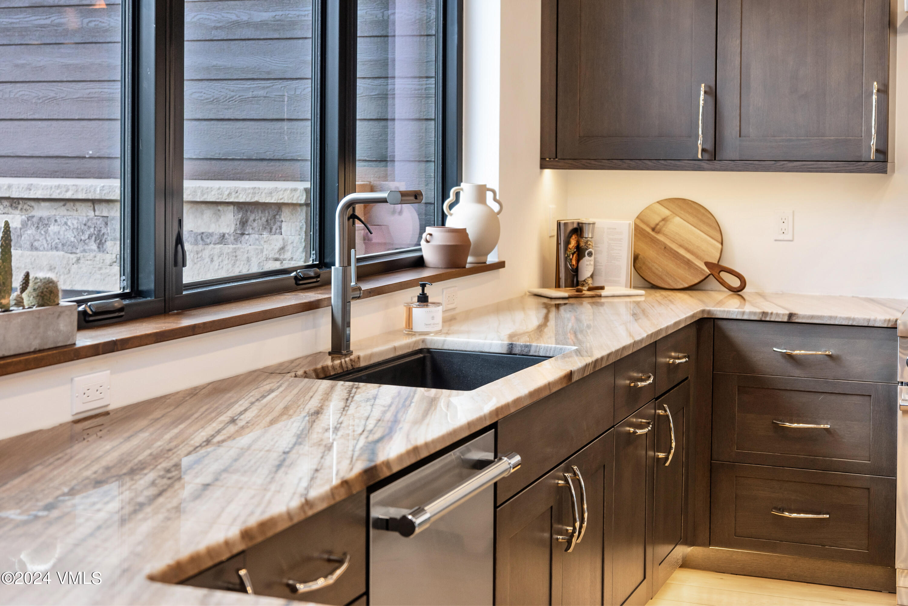 100 Goldfinch Lane, Unit 2B Avon, CO 81620 - Photo 12 of 47 Kestrel Residences 54