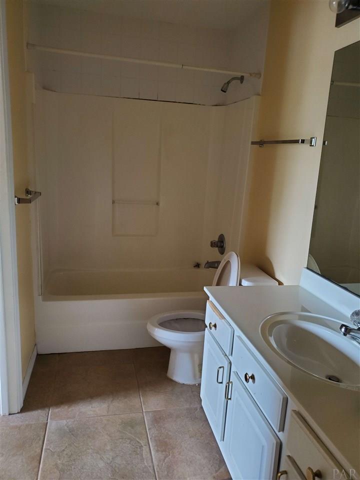 13351 Johnson Beach Road, Unit 213E Pensacola, FL 32507 - Photo 4 of 16