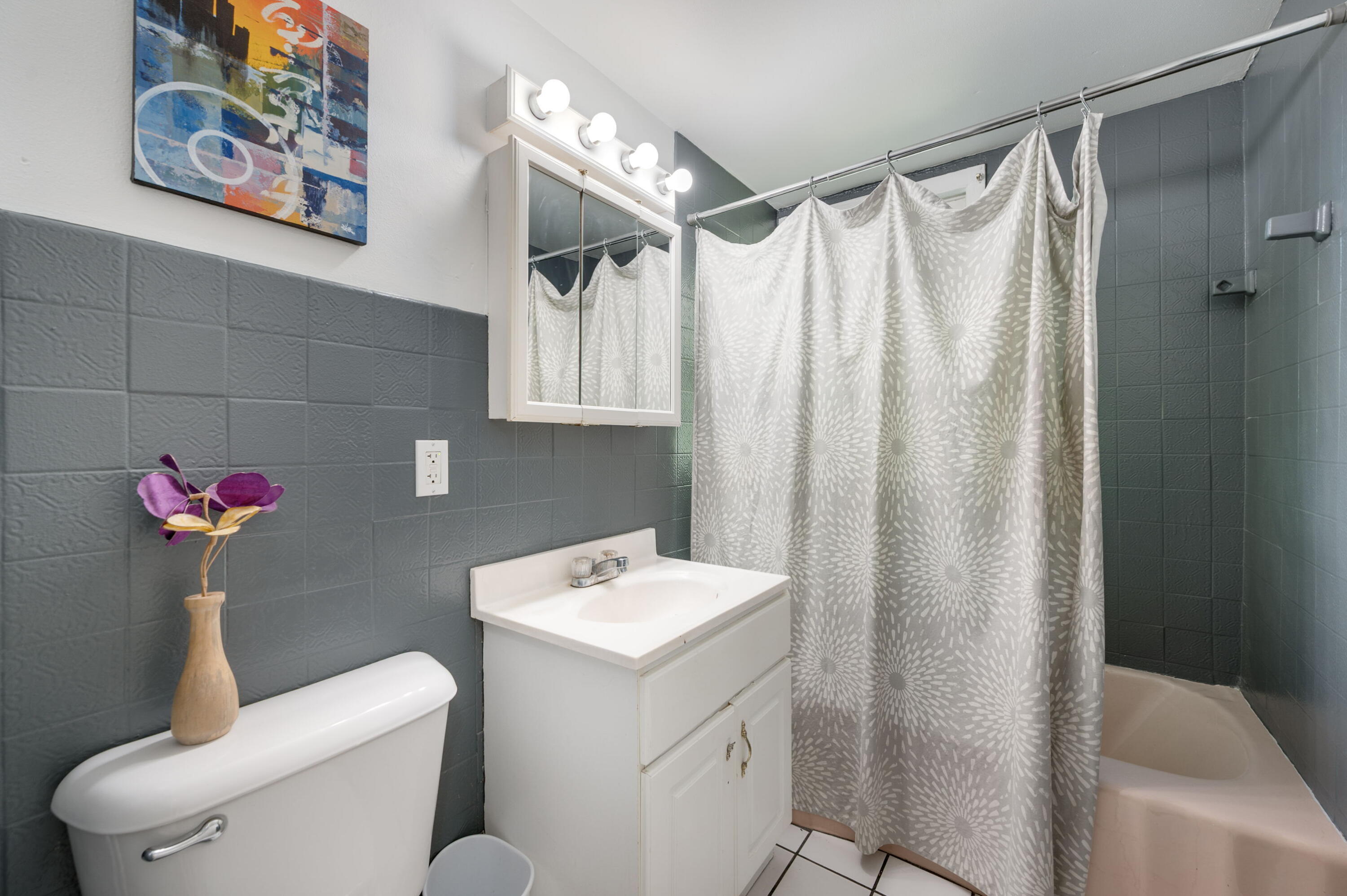 2785 Lilly Road Brookfield, WI 53005 - Photo 17 of 30 Full Bath on Main
