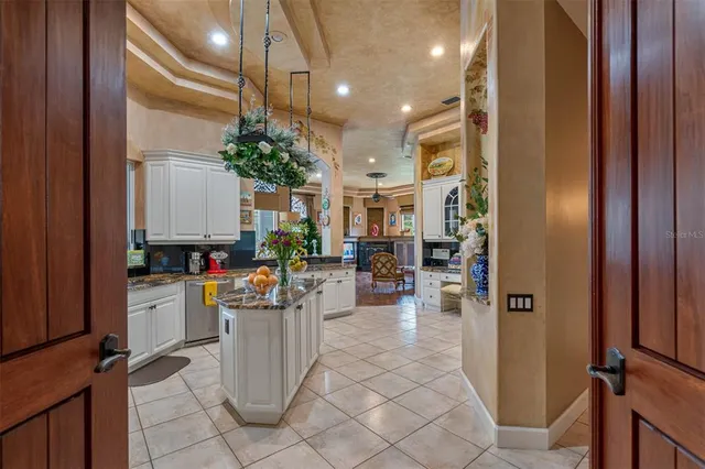 $1,375,000 | 531 Isleworth Cl, Tarpon Springs, FL 34688