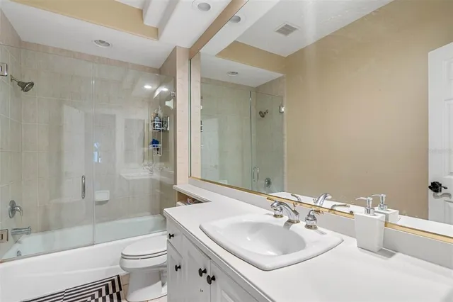 $1,375,000 | 531 Isleworth Cl, Tarpon Springs, FL 34688