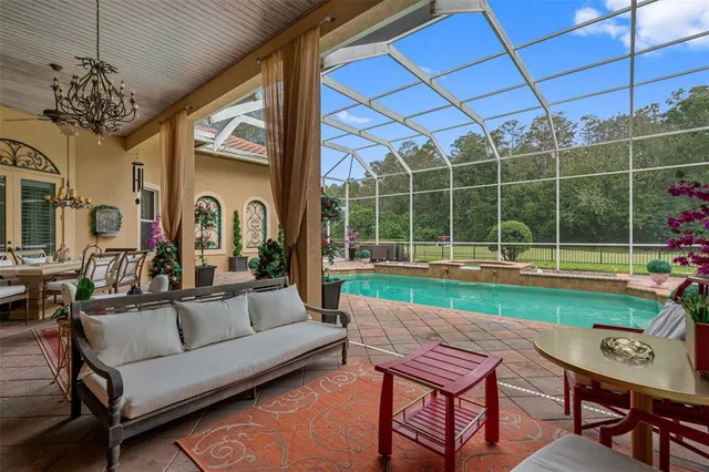 $1,375,000 | 531 Isleworth Cl, Tarpon Springs, FL 34688