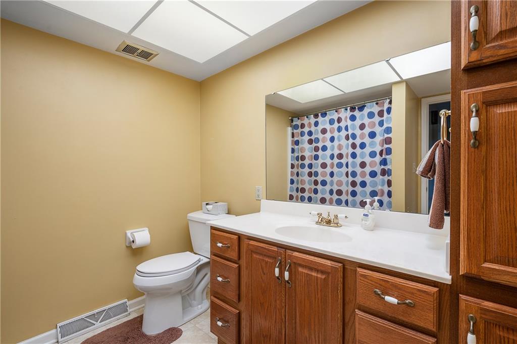 607 Canyon Road Indianapolis, IN 46217 - Photo 21 of 24 Gallery Image 21