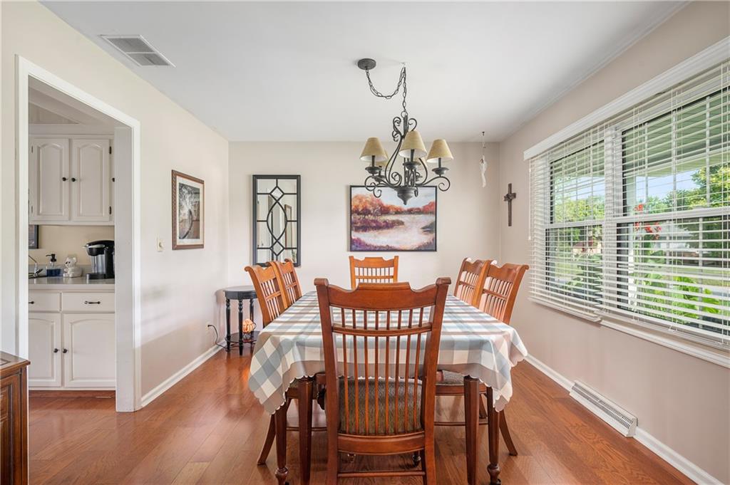 607 Canyon Road Indianapolis, IN 46217 - Photo 8 of 24 Gallery Image 8