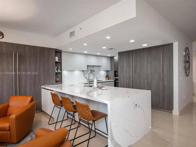 $11,000 | 3415 North Ocean Drive, Unit 605, Hollywood, FL 33019