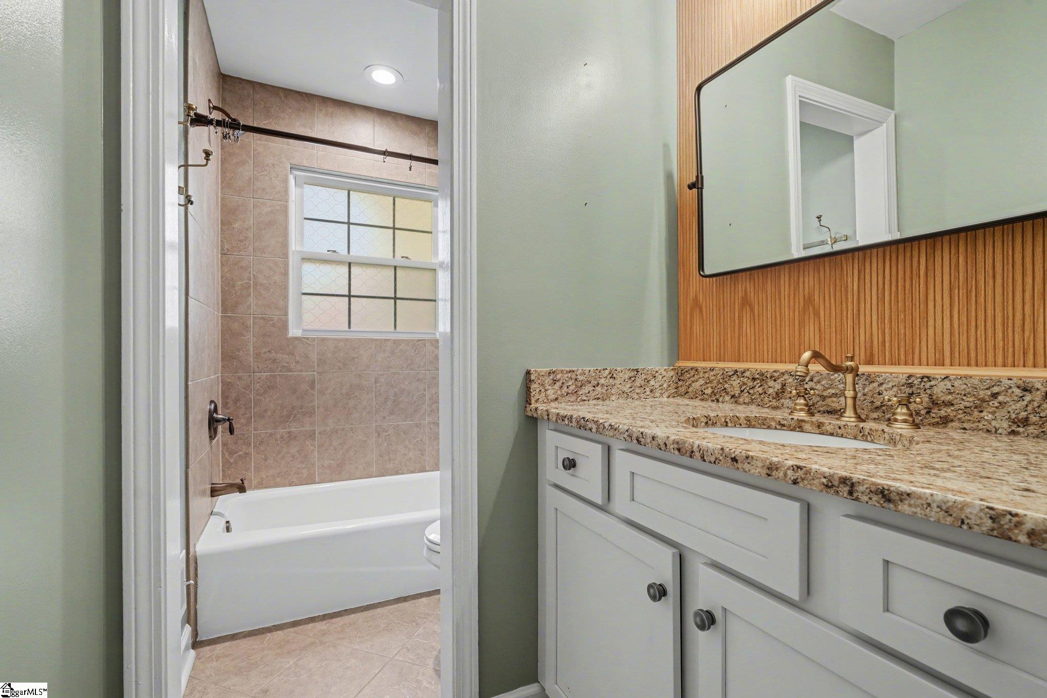 124 Colvin Road Greenville, SC 29615 - Photo 26 of 35