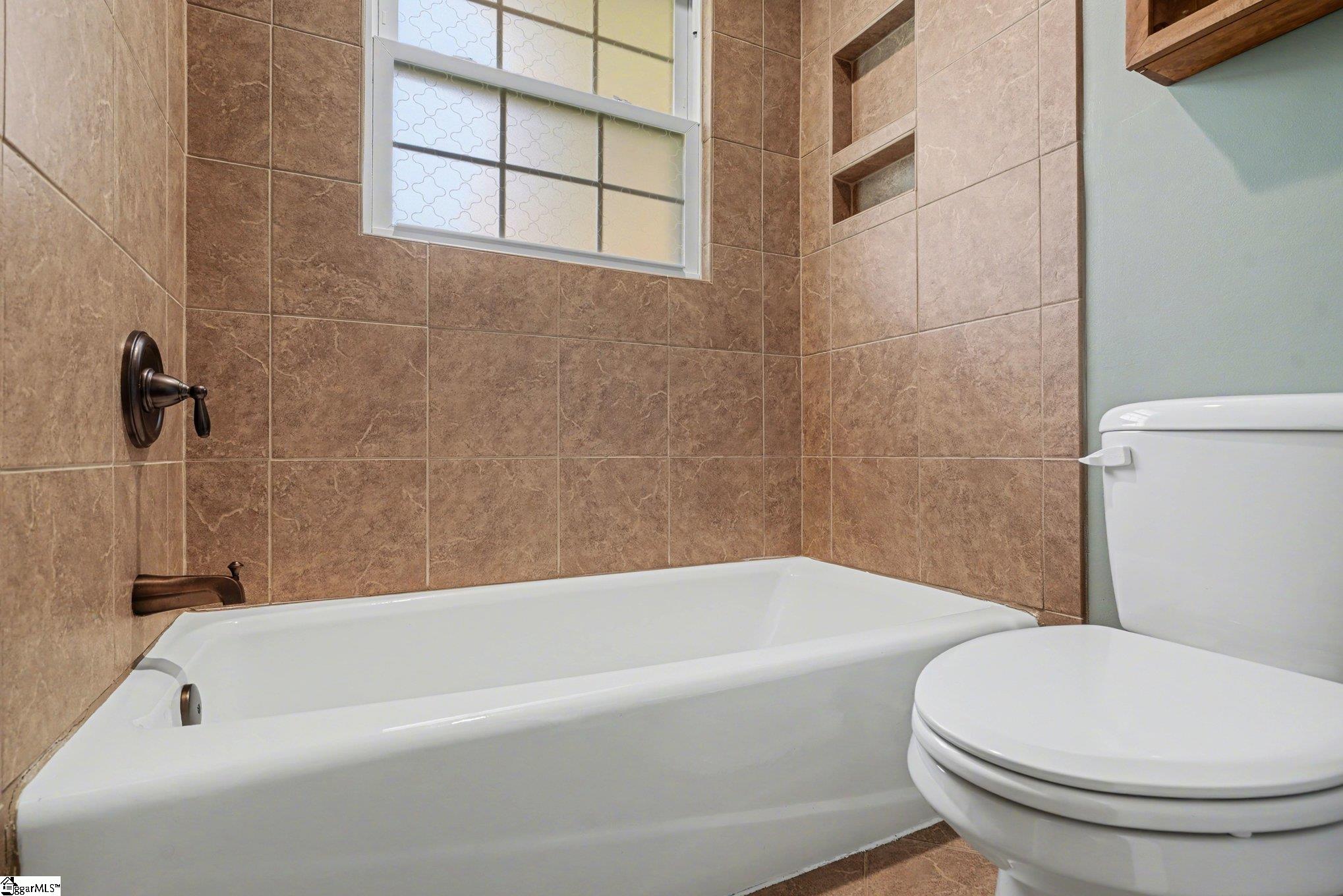 124 Colvin Road Greenville, SC 29615 - Photo 27 of 35