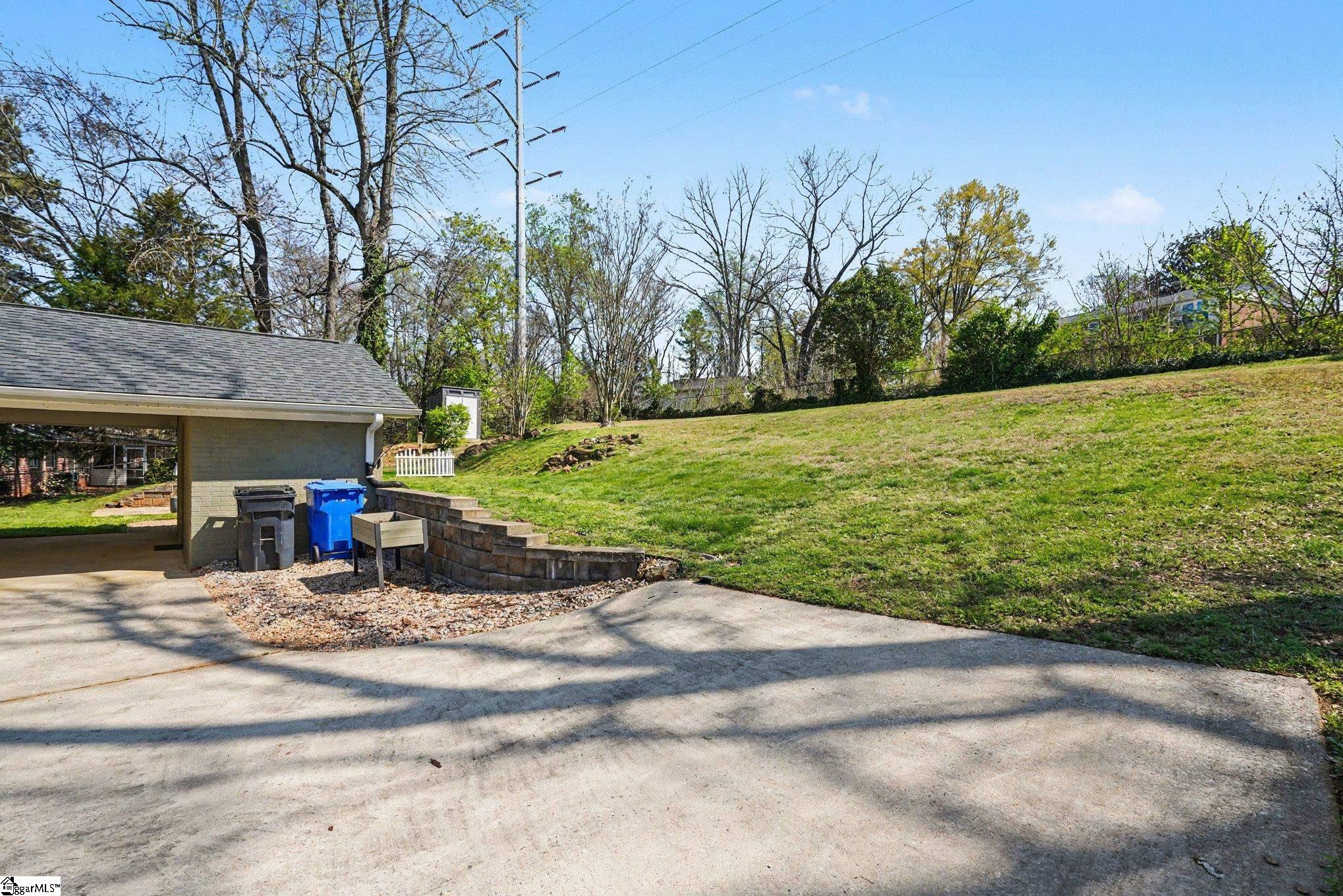 124 Colvin Road Greenville, SC 29615 - Photo 31 of 35
