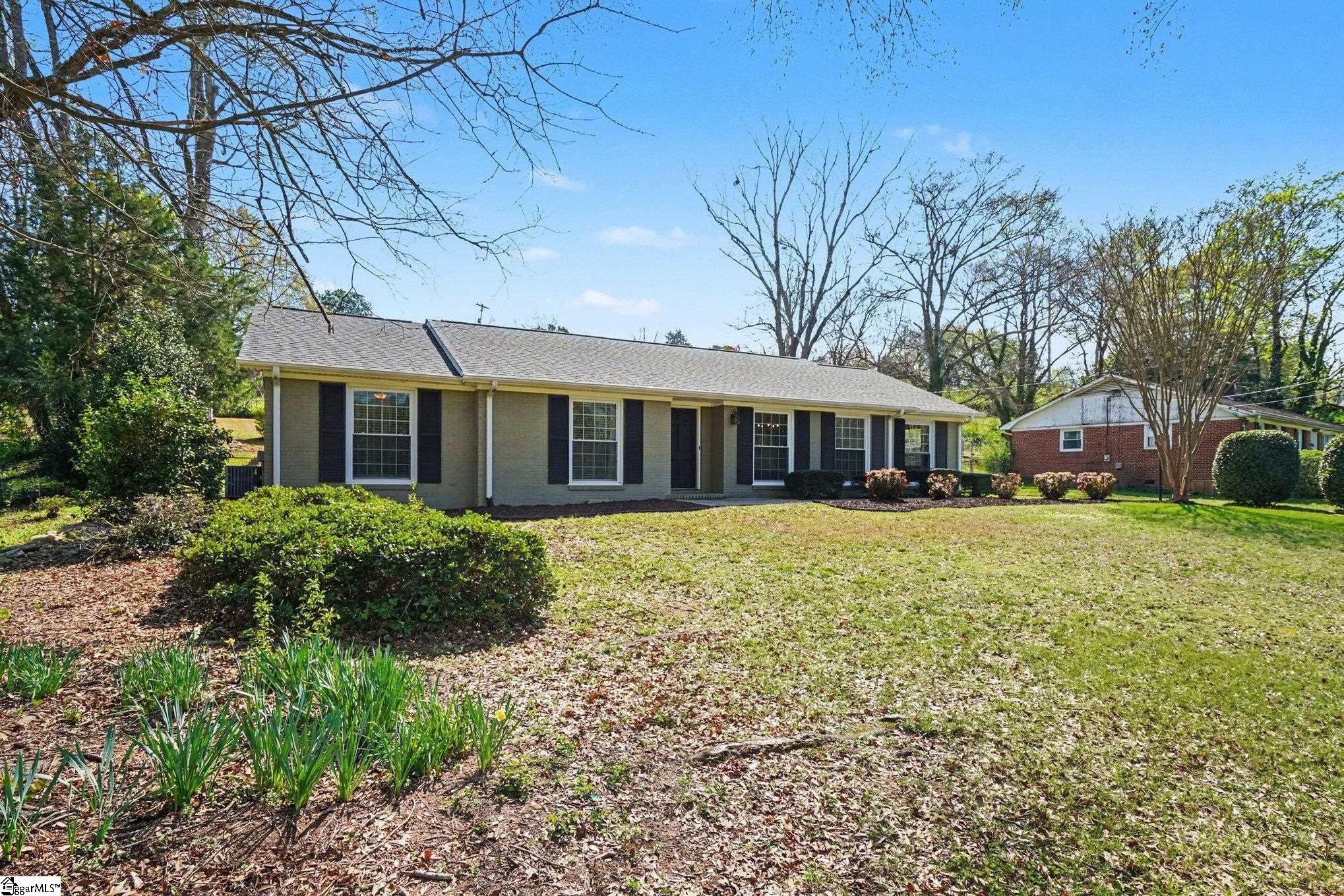 124 Colvin Road Greenville, SC 29615 - Photo 5 of 35